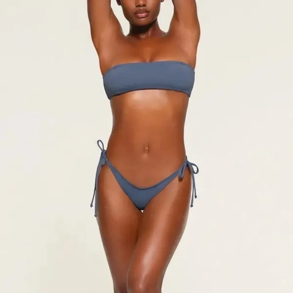Skims Signature Swim Micro Bandeau Bikini Top - Medium Denim Wash Size 3X